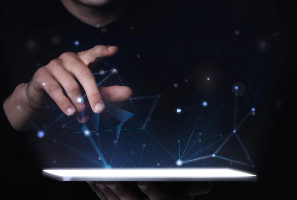 赛罗的哥哥是泰迦吗 赛罗的父亲到底是谁